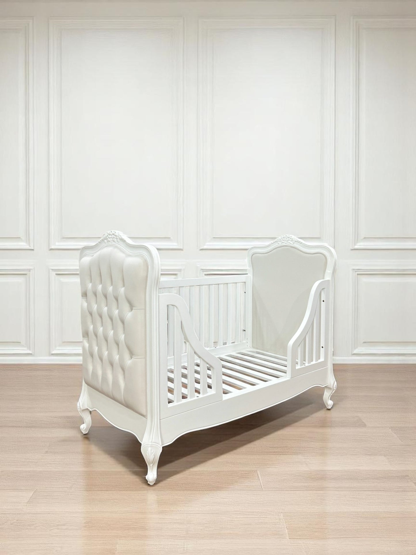 Angelica Cot