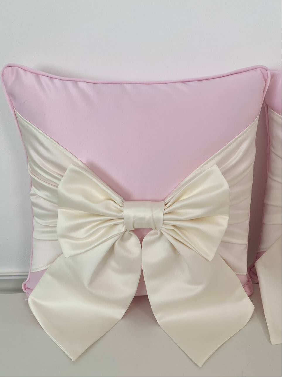 Bow Pillow