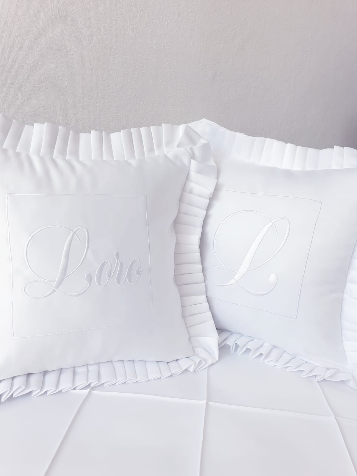 Loro Pillow