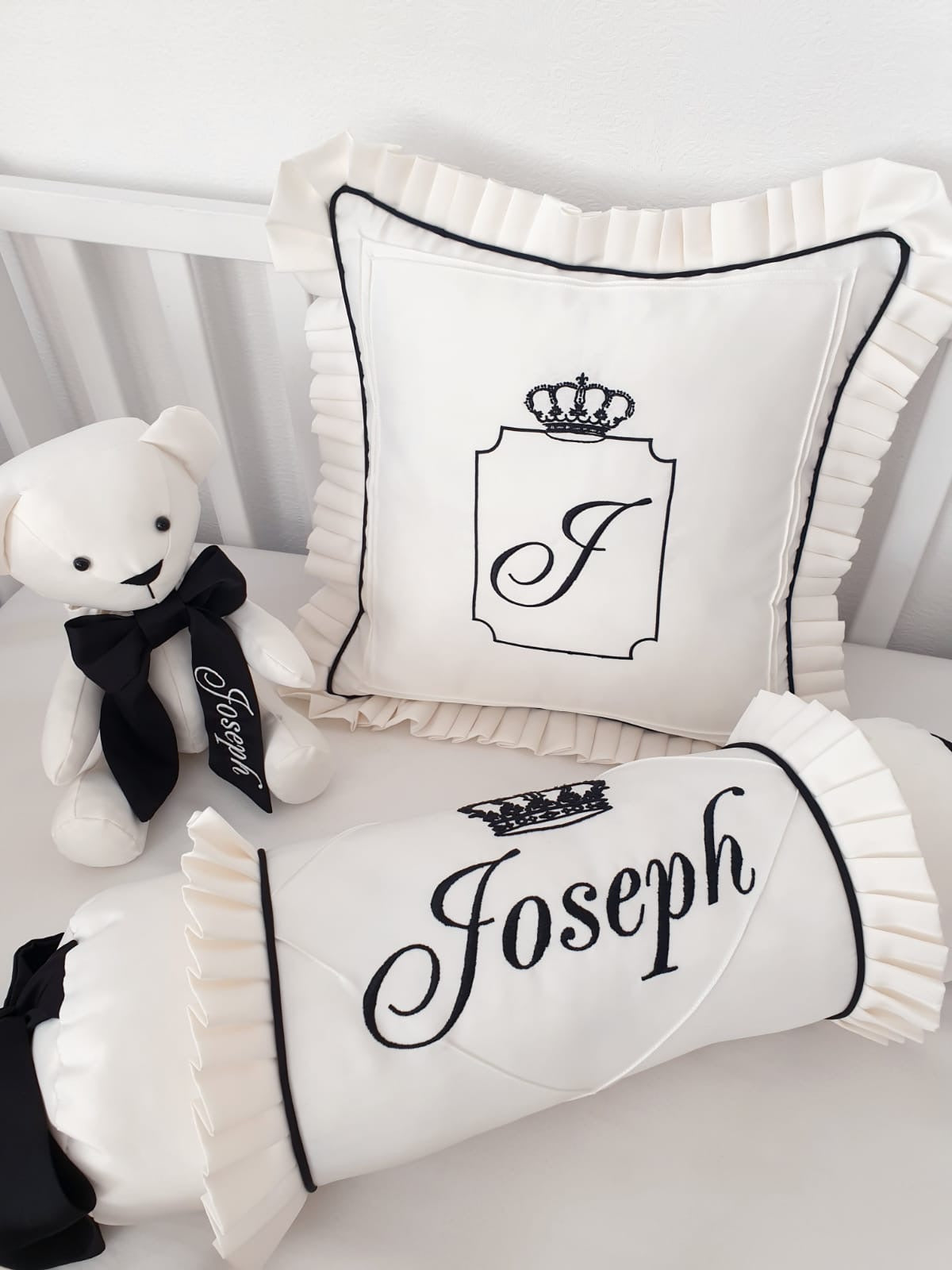 Royal Pillow Set