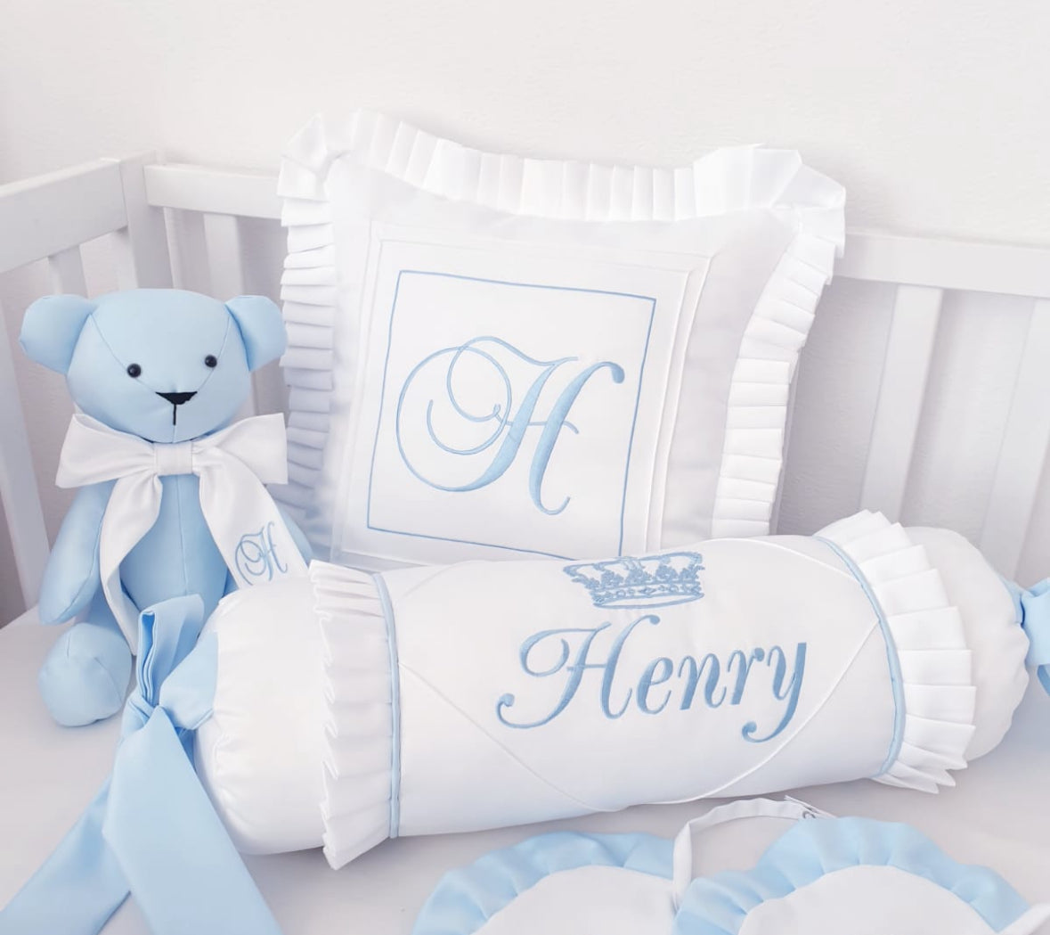 Henry Pillow Set