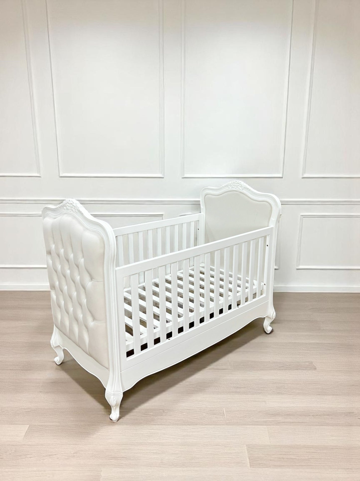 Angelica Cot