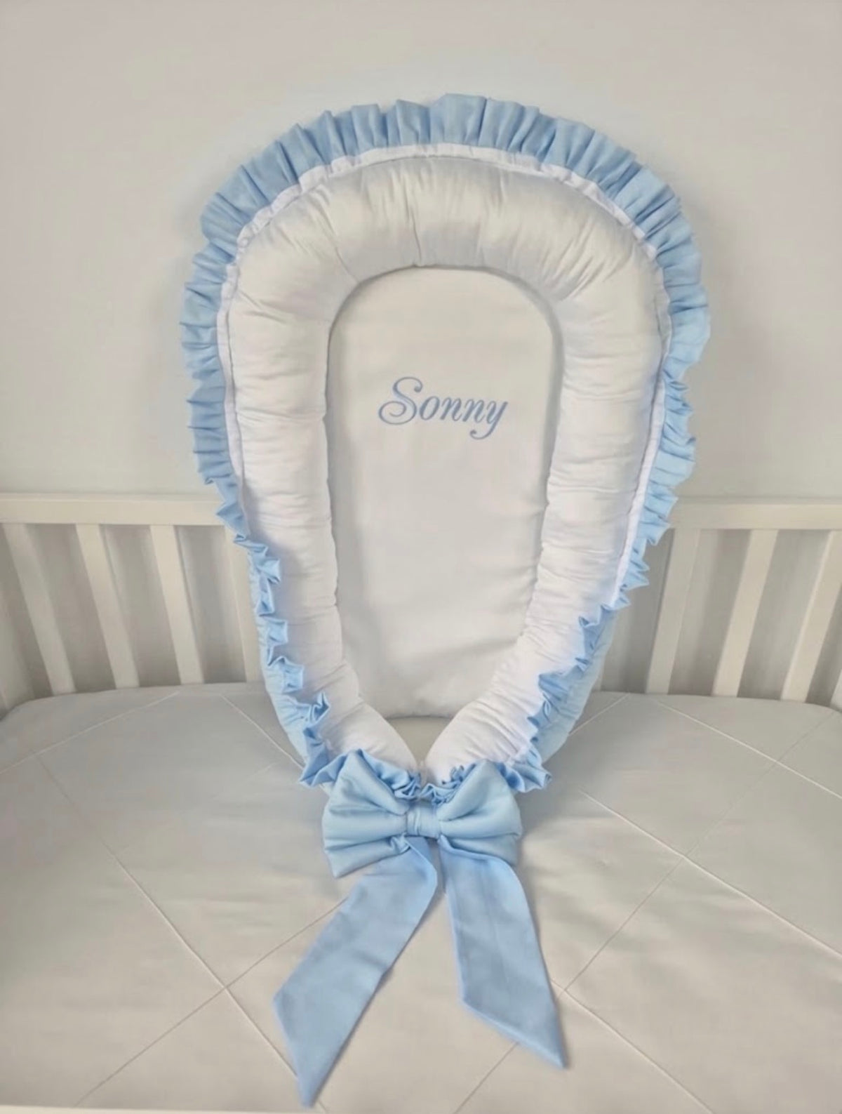 Frill Baby Nest